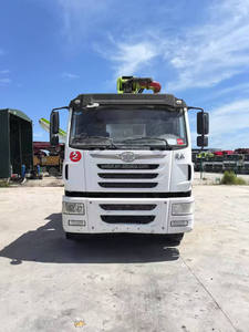 Camión Bomba de Concreto Usado Zoomlion con Chasis Dongfeng, 32m, Dos Puentes, Año 2019, Emisiones Euro V, para Construcción de Edificios - Product Image 2