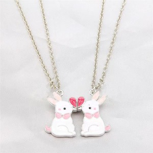 Çok Satan İyi Arkadaşlar 2'li Set Kolye Şık Alaşımlı Manyetik Kalp Şeklinde Kolye Çift ve En İyi Arkadaş Seti Hediye - Product Image 4