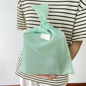 Bolsa de Compras de Organza Personalizada y Encriptada, Bolsa de Mano Transparente y Bonita, Bolsa de Organza Tipo Chaleco, Embalaje de Regalo con Logotipo y Etiqueta Tejida - Product Image 2