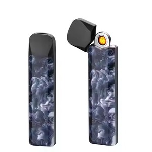 Cendrier créatif OEM/ODM, <span class=keywords><strong>nouveauté</strong></span>, portable, ne laisse tomber aucune cendre, cendrier personnel sans fumée pour <span class=keywords><strong>voiture</strong></span> - Product Image 2