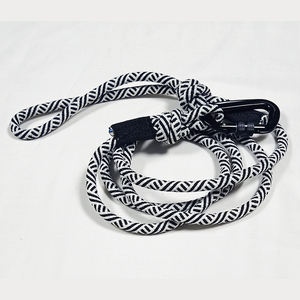 Correa reflectante de escalada de montaña para perros, mosquetón giratorio de bloqueo, resistente y duradera - Product Image 4