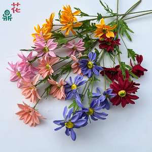Crisantemos y girasoles de seda hechos a mano, realistas, para decoración de bodas y hogar - Product Image 1