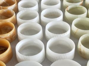 SH石材环保天然白色玛瑙大理石宠物狗碗批发定制标志狗喂食器天然石材装饰 - Product Image 2