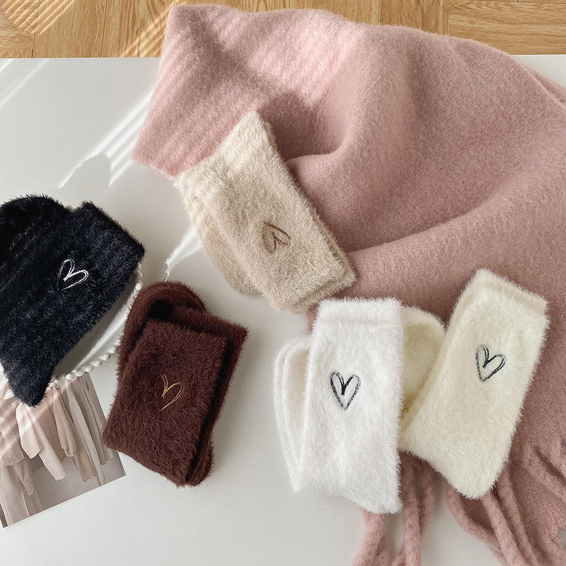 Bulk Wholesale High Quality Winter OEM Calcetines Calientes De Las Mujeres Women Crew Fuzzy Socks