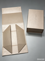 Carton magnétique personnalisé écologique boîte-cadeau de soins de la peau noir mat doublure en Eva étanche éponge insérer emballage haut de gamme pour