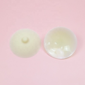 Cache-tétons adhésifs en silicone sans couture pour femmes, avec design <span class=keywords><strong>imitation</strong></span> téton, pour un look sexy et personnalisé - Product Image 2