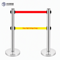 Barrière de sécurité rétractable à double sangle professionnelle et personnalisée pour zones à haute tension, aéroports et halls d'hôtels