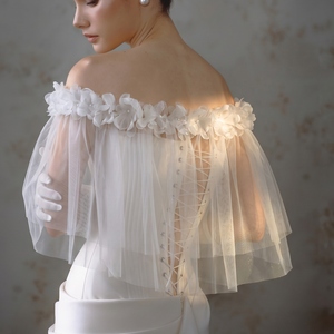 YouLaPan Capa Minimalista <span class=keywords><strong>de</strong></span> Malla Transparente con Flores 3D y Perlas para Novia, Ideal para Bodas en Jardín, Registro <span class=keywords><strong>Civil</strong></span> y Fotografía, Modelo MG57 - Product Image 3