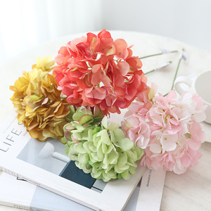 Fleurs en soie d'hortensia simple « Pluie Poétique » haute simulation pour décorations de mariage et décoration intérieure - Product Image 4
