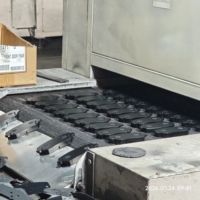 Layanan Grosir Kotak Warna Warni Kampas Rem Cakram Mobil Keramik & Semi-Metal OE 58101-2SA00 untuk Hyundai Tucson 2011-2021