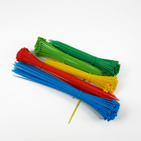 Attaches-câbles en nylon autobloquants de haute qualité, robustes, écologiques, pour la gestion des câbles électriques à la maison, au bureau et dans l'industrie