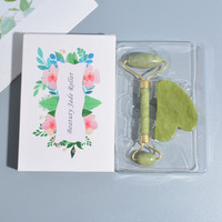 WELLFLYER ensemble Gua Sha anti-rides de qualité supérieure masseur facial resserrement de la peau rouleau de jade dans une boîte cadeau