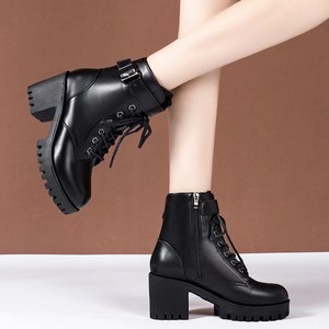 <span class=keywords><strong>Stivali</strong></span> con <span class=keywords><strong>Tacco</strong></span> <span class=keywords><strong>Alto</strong></span> di Grande Taglia, Novità Autunno-Inverno, Stivaletti da Donna Neri con Punta Rotonda, <span class=keywords><strong>Tacco</strong></span> Spesso e Fibbia - Product Image 3