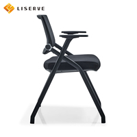 Chaise pliante moderne et confortable en maille, hauteur réglable, structure métallique, idéale pour les étudiants, les salles de réunion, les salles de formation et les salles de classe.