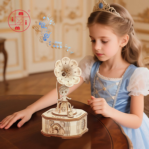 2025 Wholesale 3D Wooden Rotating Music Box Home Art Decorations Handcraft Dancing Music Box