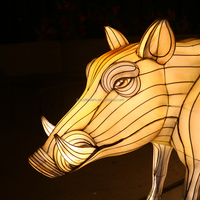 Traditionelle Chinesische Wildschwein-Tierlaterne für Neujahr, Weihnachten, Erntedankfest und andere Feste - Wasserdicht, Schneefest, Seiden-Stahlrahmen