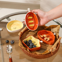 Assiette en céramique mignonne et créative en forme de croissant, jetable, pour usage domestique, style 'Internet Celebrity', pour condiments.