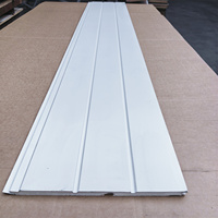Panneaux sandwich modernes en mousse de polyuréthane ignifuge pour bardage extérieur en métal, isolation structurelle décorative pour toiture de maison
