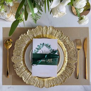 2025 New Wholesale High Quality Reusable Plastic Charger Plates for Wedding Party Table Decorationcharger Gold Plates - Product Image 5