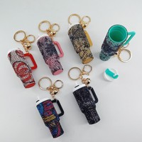 Porte-clés mini rouge à lèvres en strass tendance, support portable pour baume à lèvres, mini porte-clés bouteille d'eau, breloque de sac