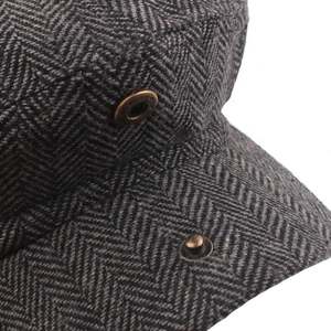 Wholesale European Style Flat Cap for <b>Men</b> 8 6 Panels Ivy Beret Newsboy Cap Striped Knitted Design for Casual Sports and Party - Product Image 6