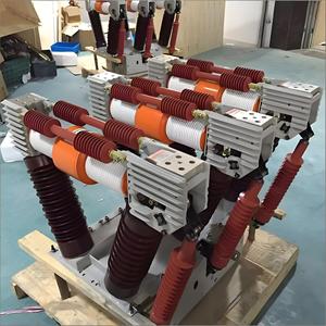 <span class=keywords><strong>Disjoncteur</strong></span> à vide triphasé <span class=keywords><strong>haute</strong></span> <span class=keywords><strong>tension</strong></span> <span class=keywords><strong>Siemens</strong></span> 3AE8174-1, capacité de coupure 25 kA, 50/60 Hz, 630 A/800 A/1250 A/2000 A/2500 A/3150 A - Product Image 1