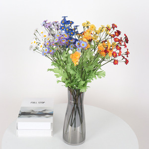 Bouquet de camomille artificielle Jessie, 30 têtes, fleurs en soie blanches et jaunes pour la décoration de la maison, mariage, accessoires de photographie en extérieur - Product Image 4