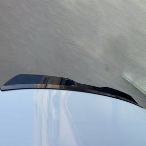 Type d'autocollant d'aile arrière de SUV universel transfrontalier sans perçage aileron de coffre aile arrière - Product Image 3
