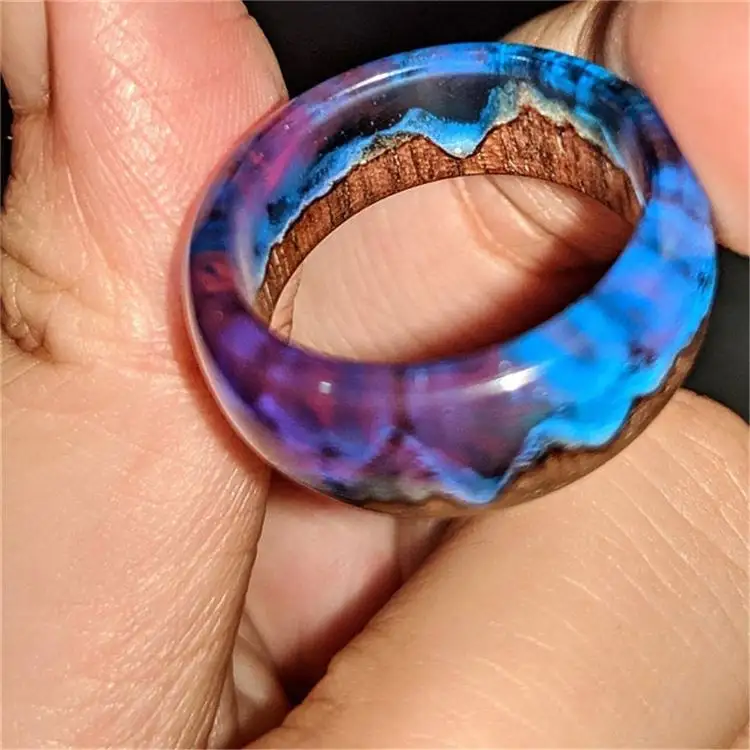 Latest Design Luminous Blue Resin Ring Women Men Wood Resin Landscape Ring Jewelry Glow In The Dark Ring