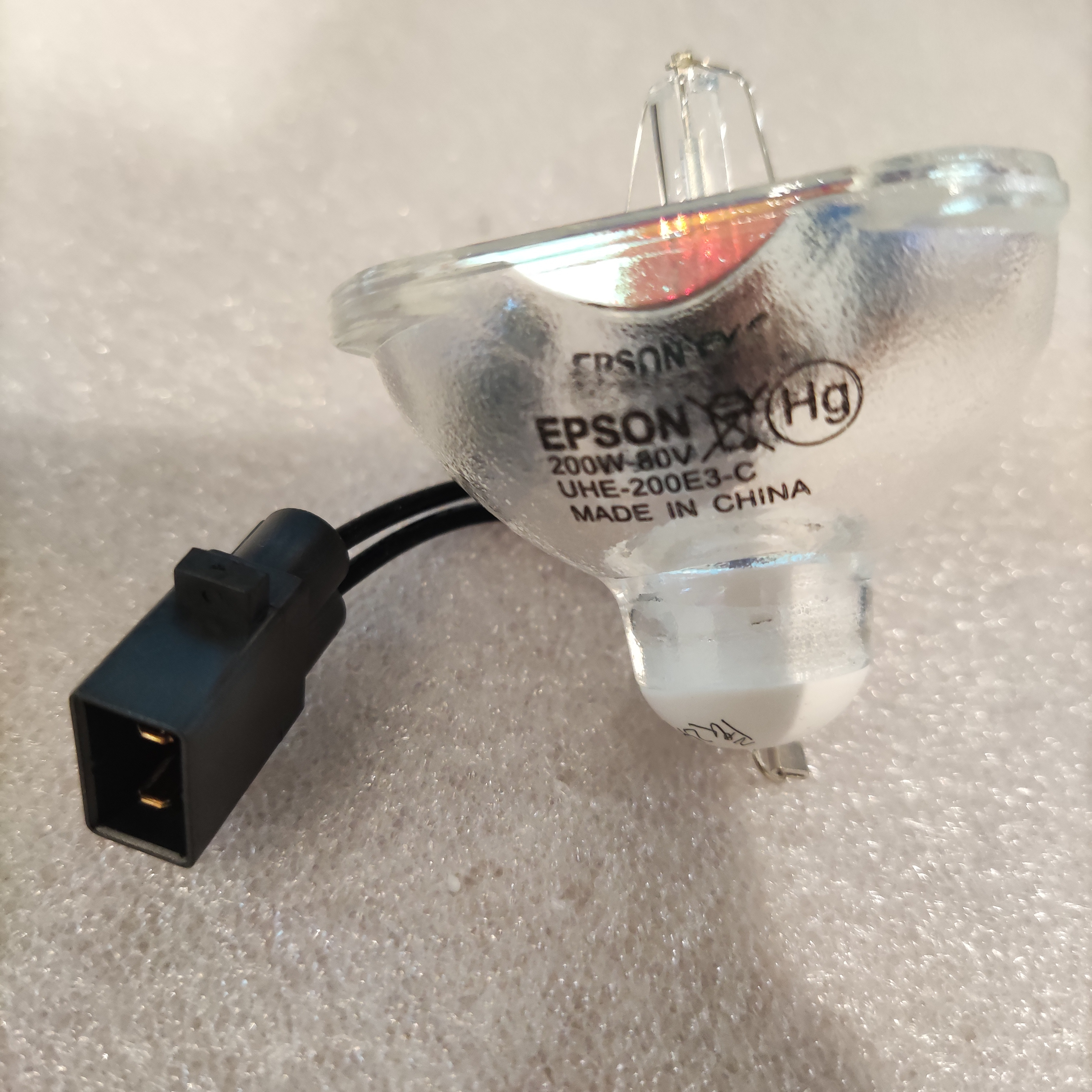 UHE-200W Replacement Projector Lamp for EPSON ELPLP58 ELPLP67