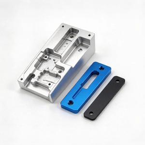 Pièces mécaniques en aluminium et laiton usinées sur mesure par CNC, composants de fraisage CNC anodisés à haute tolérance pour l'automatisation - Product Image 4