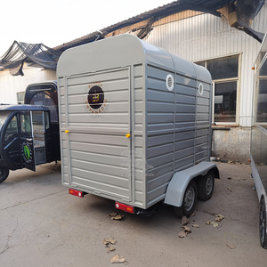 Camion de restauration à design unique avec fenêtre de service, sur commande personnalisée, remorque de traiteur - Product Image 5