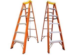 Échelle à <span class=keywords><strong>marches</strong></span> en fibre de verre double face robuste à prix avantageux, certifiée EN131, capacité de charge de 375 lb pour entrepôt, école - Product Image 1