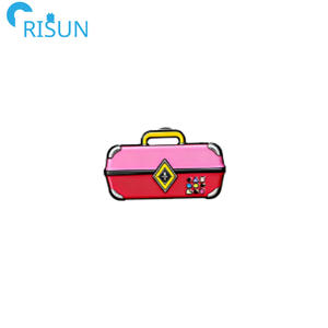 Fabricación de <span class=keywords><strong>maquillaje</strong></span> Lover Box Caboodle Esmalte Pin Diseño propio personalizado 6 colores <span class=keywords><strong>Caboodles</strong></span> extravagantes Esmalte duro suave Pin de solapa Insignia - Product Image 4