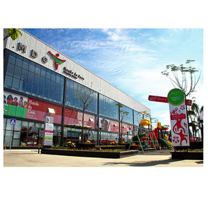 Centre commercial, supermarché, hall d'exposition, structure en acier moderne et durable, préfabriqué, mur-rideau en verre - Product Image 1