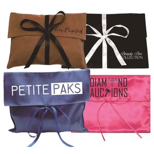 Sacs pliables en velours, pochettes à rabat pour cartes cadeaux en velours avec logo - Product Image 6