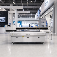 Printer UV Flatbed Format Besar 250x130cm dengan Printhead Ricoh G6 untuk Pencetakan Keramik, Kaca, Seni Dinding, Plafon, Kayu, dan Pintu