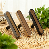 Diffuseur d'aromathérapie en bois durable pour grille d'aération de voiture, clip désodorisant en métal, anti-rayures, logo personnalisable, livraison rapide