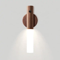 Veilleuse Moderne LED à Détecteur de Mouvement, Éclairage Intérieur pour Chambre, Lampe de Chevet et de Lecture USB-C, Luminaire de Cuisine
