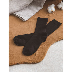 Monfoot-Calcetines de cuello largo para mujer, transpirables, con estampado de rayas de Jacquard, ligeros, de punto, de un color negro - Product Image 1