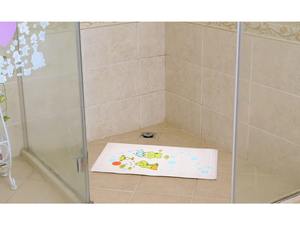 Alfombrilla Antideslizante de PVC para Bañera con Ventosas y Sensor de Calor, Fabricada a Máquina para Baños - Product Image 3