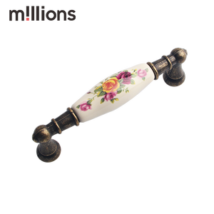 Poignées de tiroir en céramique à motifs pour <span class=keywords><strong>cuisine</strong></span>, <span class=keywords><strong>poignée</strong></span> de meuble en <span class=keywords><strong>porcelaine</strong></span> crème antique bon marché, <span class=keywords><strong>poignée</strong></span> et bouton de meuble moderne - Product Image 1