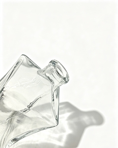 Bouteille moderne taille cintrée en verre transparent de haute qualité, 700 ml, 750 ml, 900 ml, idéale pour le bourbon, le scotch et la <span class=keywords><strong>tequila</strong></span> – Meilleures ventes - Product Image 6