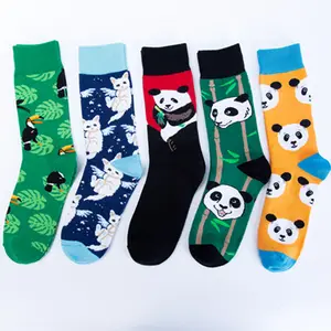 Venda quente personalizado tripulação algodão feliz meias com bonito especial panda padrões verde azul preto laranja cores para homens