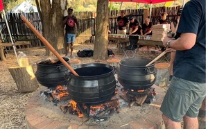 Pot <span class=keywords><strong>de</strong></span> cuisine en fonte à trois pieds pour <span class=keywords><strong>Camping</strong></span> en plein air, afrique du sud, taille 6 - Product Image 6