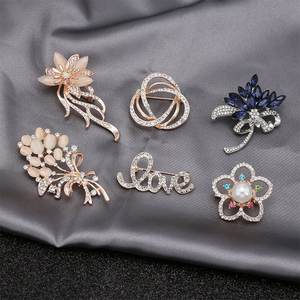 Broches européennes de haute qualité de haute qualité sécuriser la broche pour éviter l'exposition Designer marque bijoux à la mode perle broches mignonnes - Product Image 1