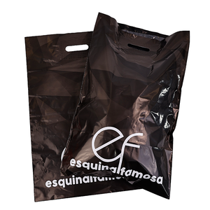 Bolsa de plástico de diseño colorido personalizado, asas fuertes <span class=keywords><strong>para</strong></span> <span class=keywords><strong>ropa</strong></span>, <span class=keywords><strong>bolsas</strong></span> de compras con logotipos, Asa gruesa <span class=keywords><strong>para</strong></span> sujetar - Product Image 3