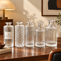 Bouteille diffuseur en verre au design unique, approvisionnement direct usine pour les marques de parfums d'intérieur et d'aromathérapie haut de gamme