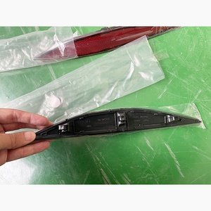 ตัวสะท้อนแสงกันชนหลังสำหรับกอล์ฟ6G T I 5K0 945 105 <span class=keywords><strong>H</strong></span> / 106 <span class=keywords><strong>H</strong></span> 5K0945105H / 106 <span class=keywords><strong>H</strong></span> - Product Image 3
