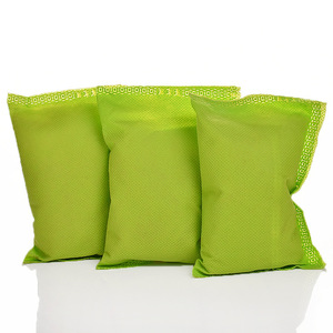 Paquetes deshumidificadores de carbón de bambú de 50g para coche, refrigerador, armario, purificación del aire, eliminación de formaldehído - Product Image 1